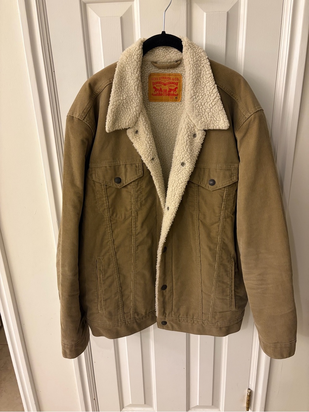 Levi's Men's corduroy Sherpa-Lined Trucker Jacket